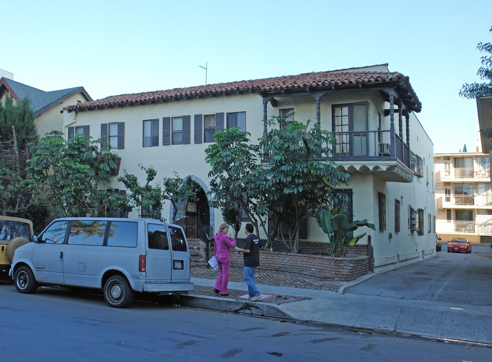 650 S Cochran Ave in Los Angeles, CA - Foto de edificio