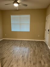 602 Holly Hill Rd, Unit Apartment in Davenport, FL - Foto de edificio - Building Photo