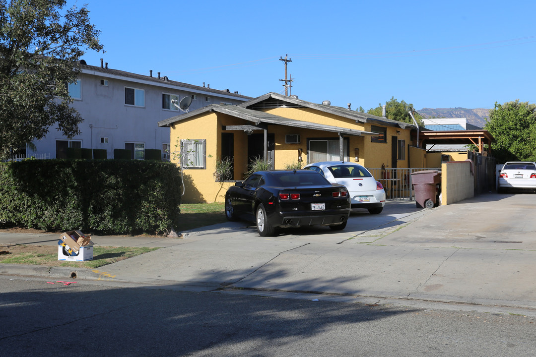 907 Mariposa St in Glendale, CA - Foto de edificio