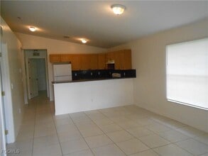 4944 Golfview Blvd in Lehigh Acres, FL - Building Photo - Building Photo