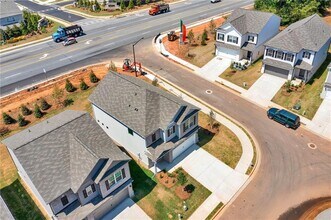 3631 Village Vw in Powder Springs, GA - Building Photo - Building Photo