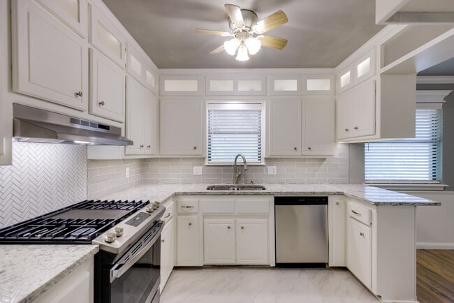 809 Teal Pl in Edmond, OK - Building Photo - Building Photo