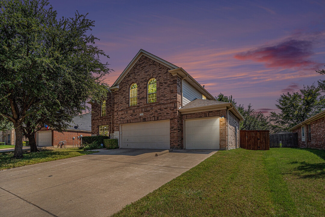 3816 Travis Blvd in Mansfield, TX - Building Photo