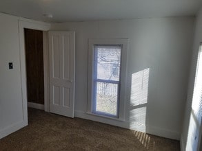 1221 Tremont St in Cedar Falls, IA - Building Photo - Building Photo