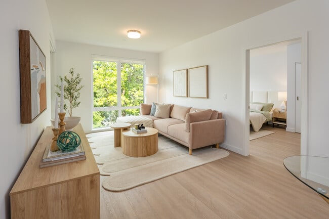 Lonsdale Square in North Vancouver, BC - Building Photo - Interior Photo