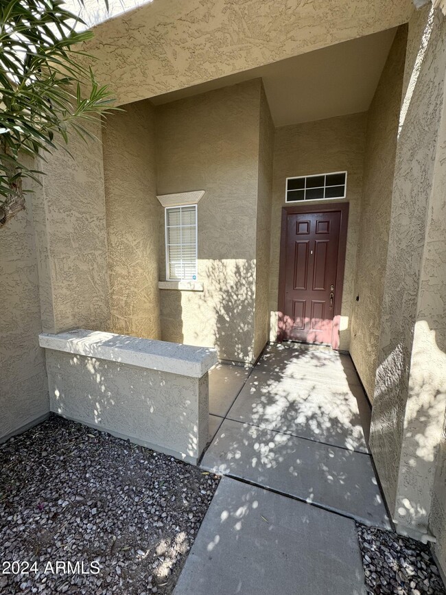 50 E Betsy Ln in Gilbert, AZ - Building Photo - Building Photo