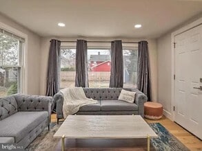 506 Atlantic Ave in Point Pleasant Beach, NJ - Building Photo - Building Photo