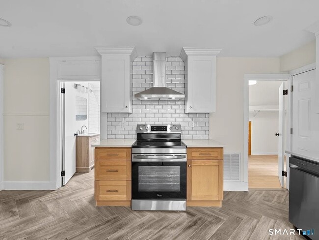 property at 821 State St
