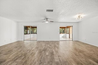 10325 Marco Polo Dr in Orlando, FL - Building Photo - Building Photo