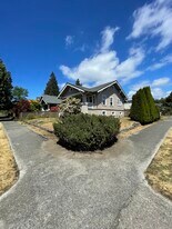 5454 45th Ave SW, Unit B - Basement in Seattle, WA - Building Photo
