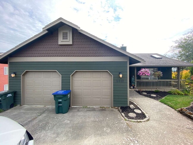 property at 6012 Oscar Ct