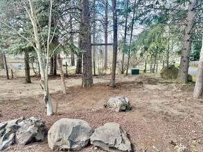 11555 W Tamarac Ln in Nine Mile Falls, WA - Building Photo - Building Photo