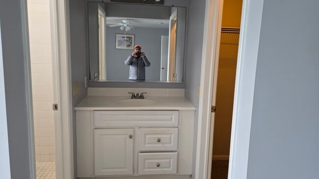 22 Oyster Bay Rd, Unit H in Absecon, NJ - Foto de edificio - Building Photo