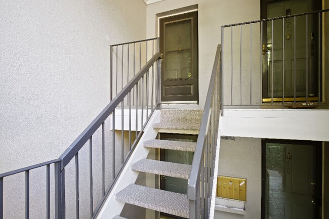 93 La Rue Pl NW in Atlanta, GA - Building Photo - Building Photo