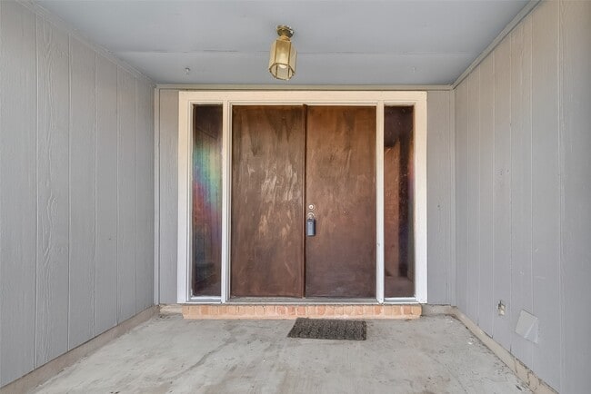 10706 Sagebluff Dr in Houston, TX - Building Photo - Building Photo