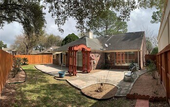 13831 Sandover Dr in Houston, TX - Building Photo - Building Photo