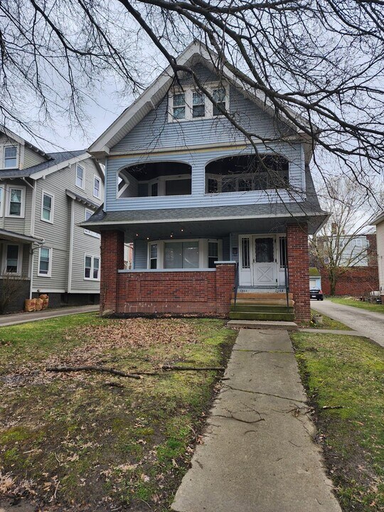 2664 Hampshire Rd in Cleveland Heights, OH - Building Photo