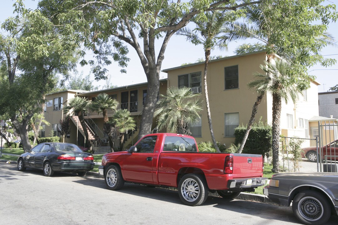 11355 Tiara St in North Hollywood, CA - Building Photo