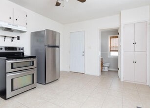 51 Sycamore St in Tiffin, OH - Foto de edificio - Building Photo