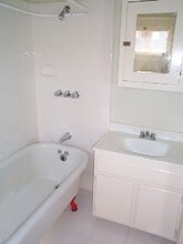 351 Hermosa Ave, Unit duplex in Long Beach, CA - Building Photo - Building Photo