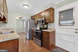 17504 Redland Rd in Derwood, MD - Building Photo - Building Photo