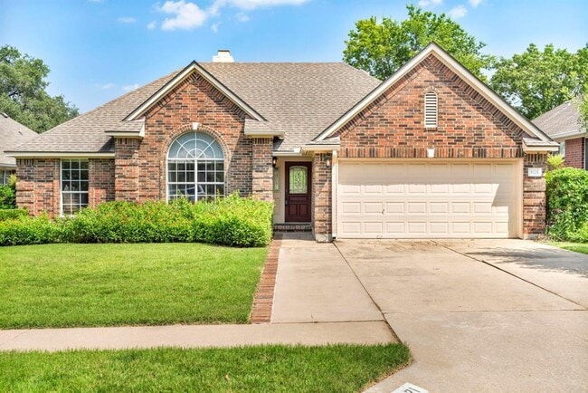 property at 8121 Forest Heights Ln