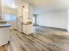 Westbourne Apartments in Los Angeles, CA - Building Photo - Building Photo