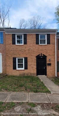 724 Olde Greenwich Cir