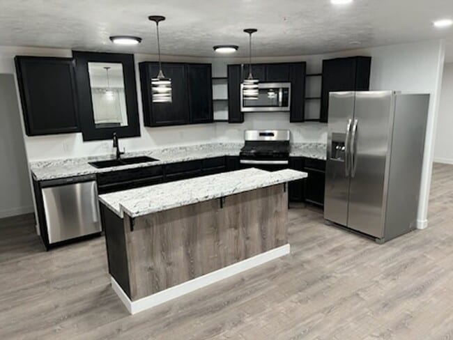 property at 780 N Lauritzen St