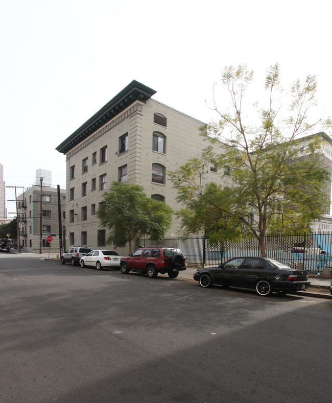 685 S Witmer St in Los Angeles, CA - Building Photo - Building Photo