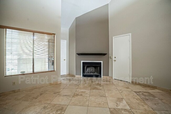 19820 N 13th Ave in Phoenix, AZ - Building Photo - Building Photo