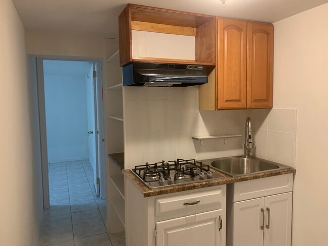 4638 194th St in Flushing, NY - Building Photo - Building Photo