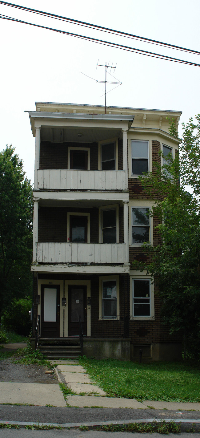 528 Lang St in Schenectady, NY - Building Photo - Building Photo