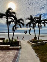 830 S Gulfview Blvd, Unit 104 in Clearwater, FL - Building Photo