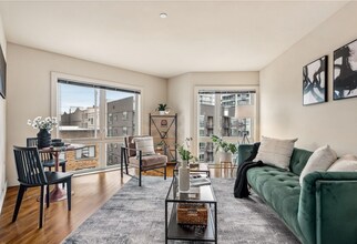 159 Denny Wy in Seattle, WA - Building Photo - Building Photo