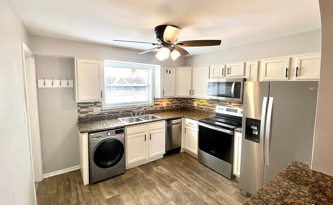 7200 Adams St in Forest Park, IL - Building Photo - Building Photo