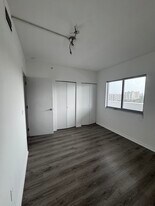 36 NW 6th Ave, Unit APT 802 in Miami, FL - Building Photo
