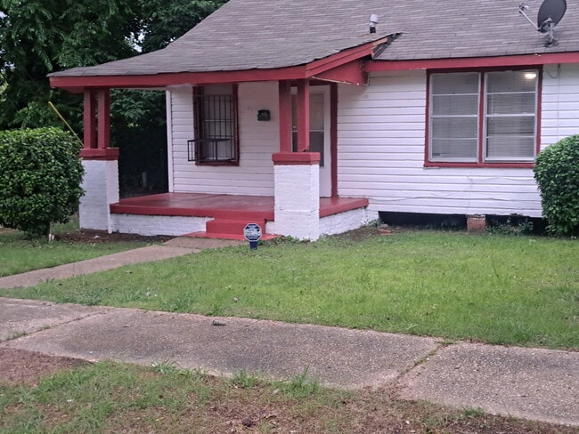 1824 S Holt St in Montgomery, AL - Building Photo - Building Photo