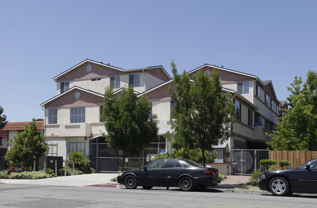 21059 Wilbeam Ave in Castro Valley, CA - Building Photo