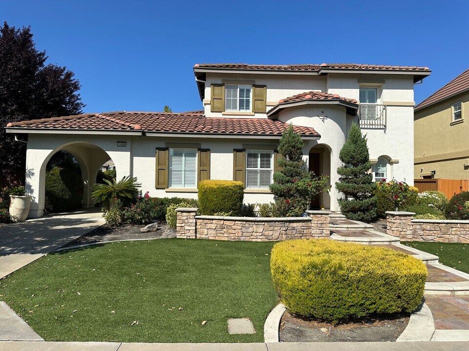 1456 Menton St in Danville, CA - Building Photo