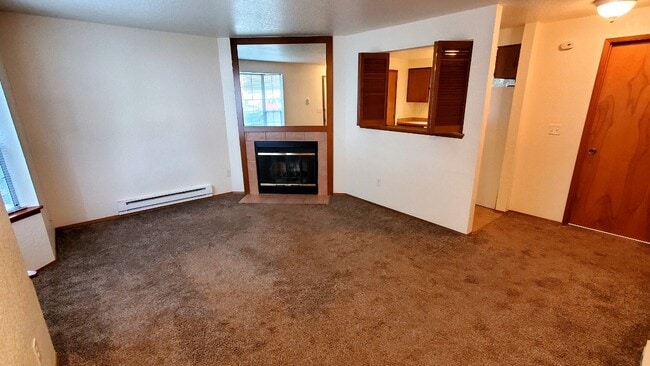 821 Kaiser Rd NW in Olympia, WA - Foto de edificio - Building Photo