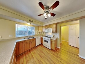 4096 Netherland St in Denver, CO - Foto de edificio - Building Photo