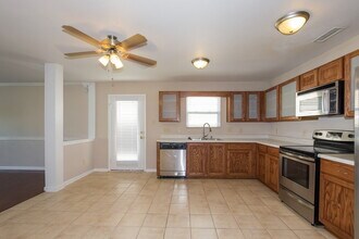 831 Skywatch Ln in Monroe, NC - Building Photo - Building Photo