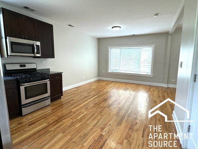 3904 W Armitage Ave, Unit 2F