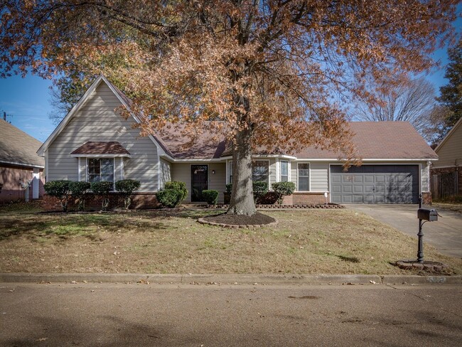 property at 5372 Stephen Forest Cove