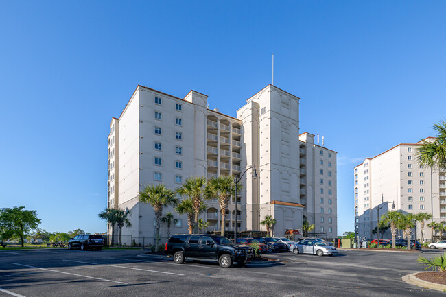 Barefoot Yacht Club Villas in North Myrtle Beach, SC - Building Photo - Building Photo