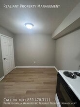 31 Hurley St-Unit -16 in Berea, KY - Foto de edificio - Building Photo