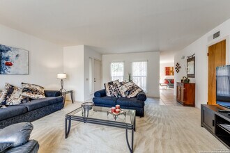 11642 Open Meadow St in San Antonio, TX - Building Photo - Building Photo