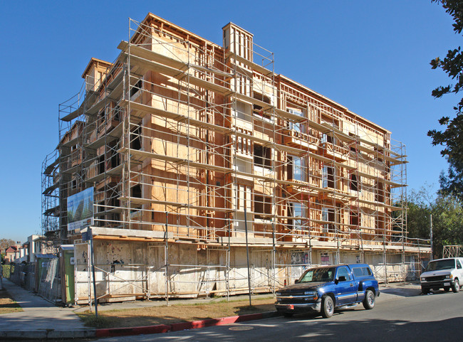 Alcott Gardens in Los Angeles, CA - Building Photo - Building Photo