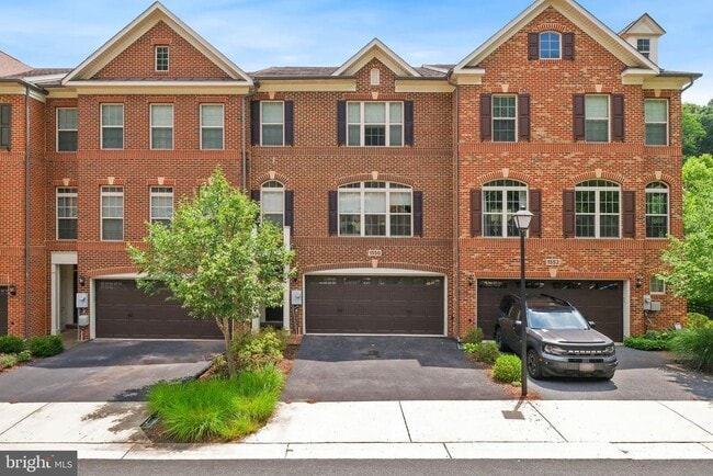 property at 1550 Rabbit Hollow Pl